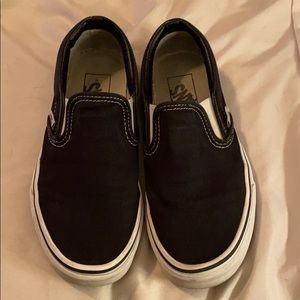 VANS BLACK CANVAS SLIP ON